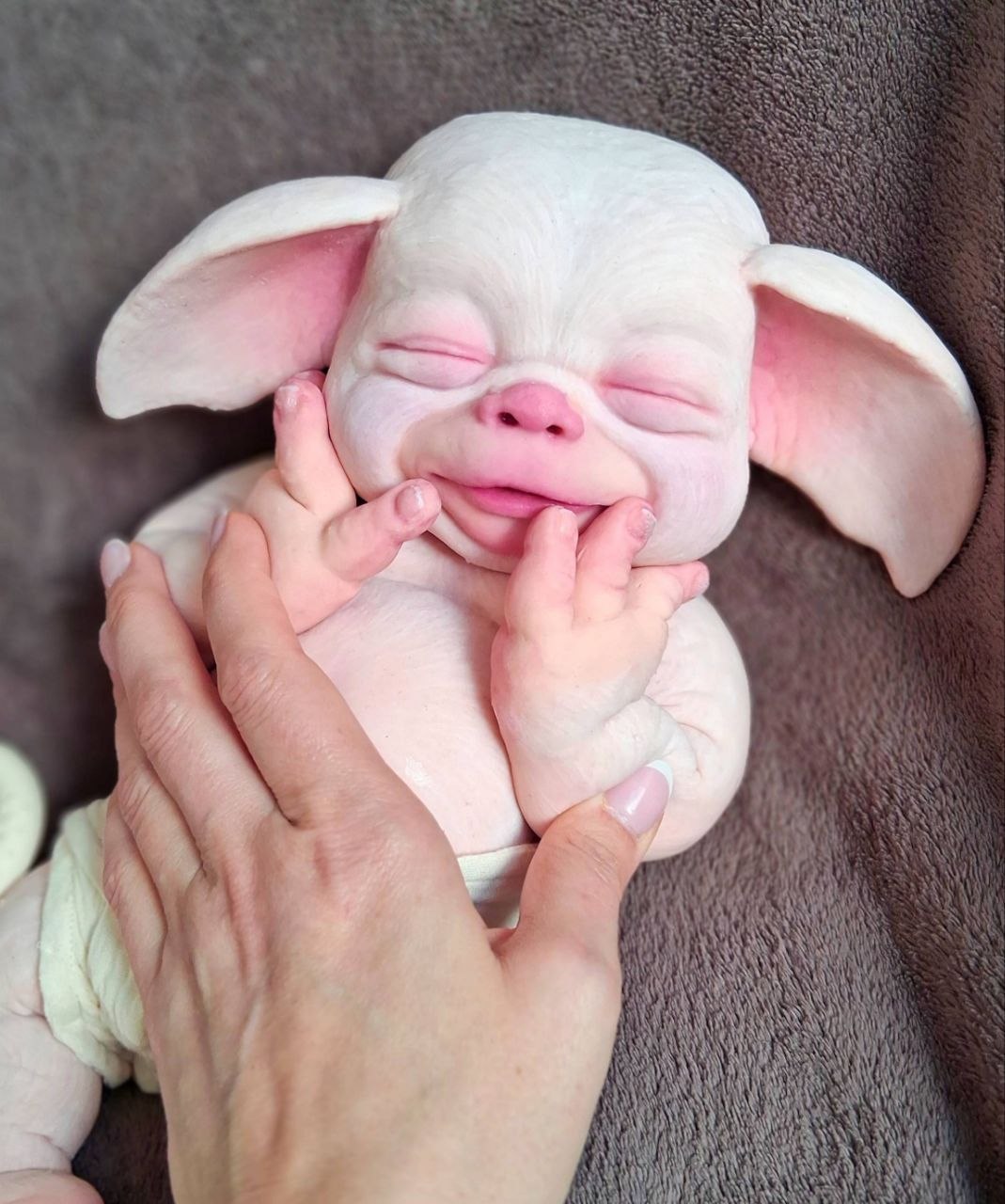 Silikon-Skulptur Fantasy Baby "Miora"