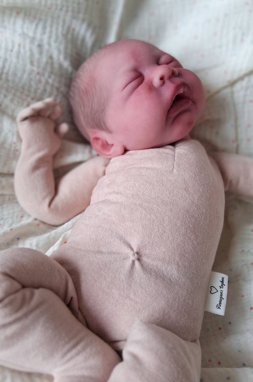 Silikon-Skulptur Vollcuddle Baby "Chelsy"