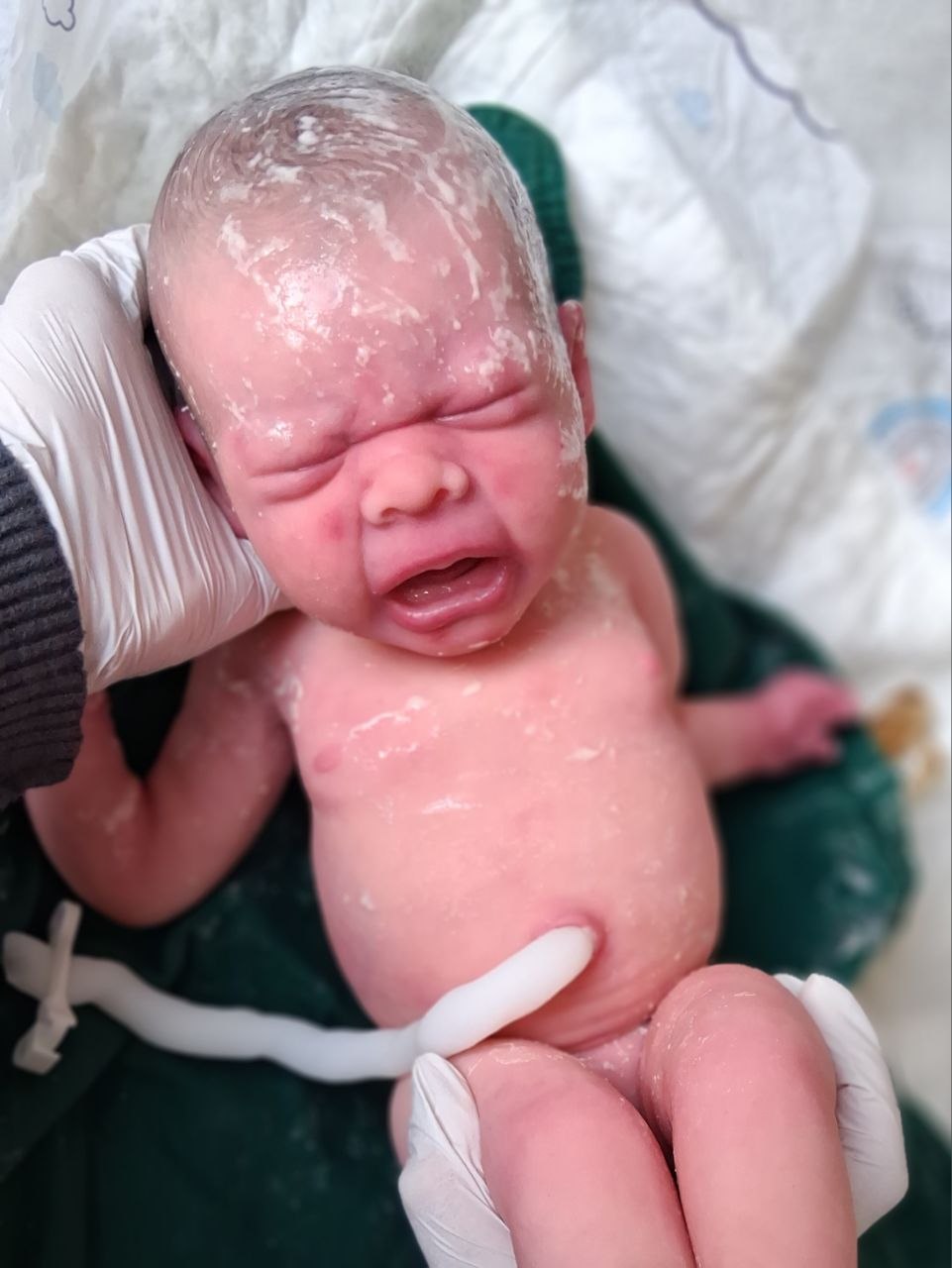 Silikon-Skulptur Vollkörper Baby "Eyda"