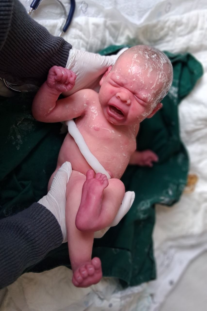 Silikon-Skulptur Vollkörper Baby "Eyda"