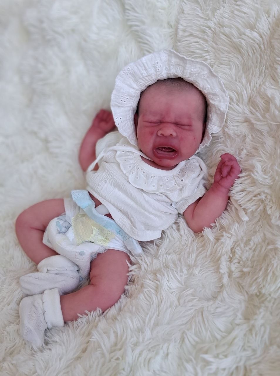 Silikon-Skulptur Vollkörper Baby "Eyda"