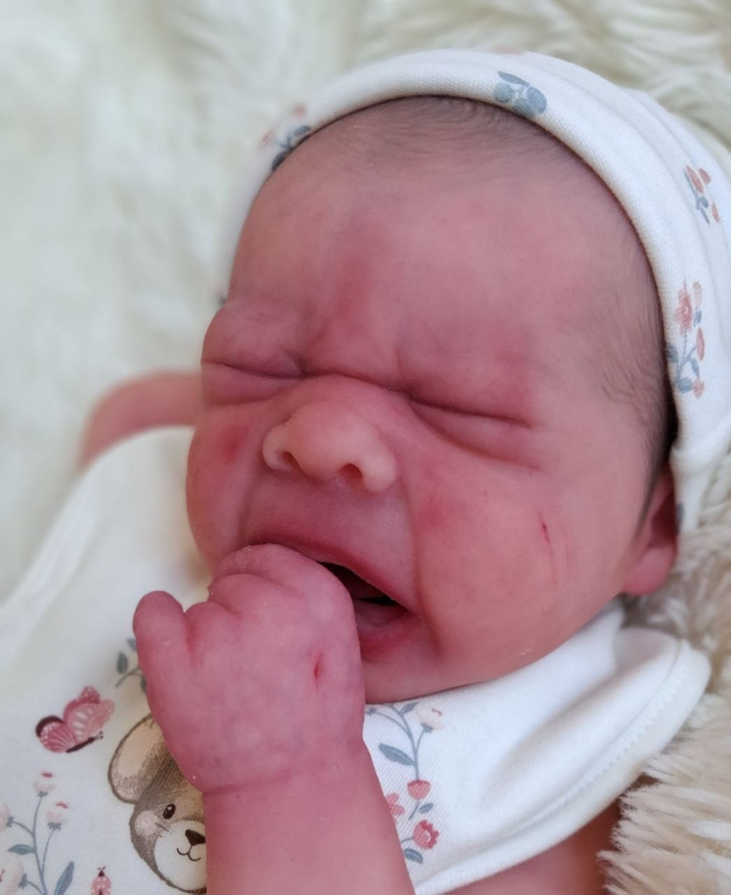 Silikon-Skulptur Vollkörper Baby "Eyda"