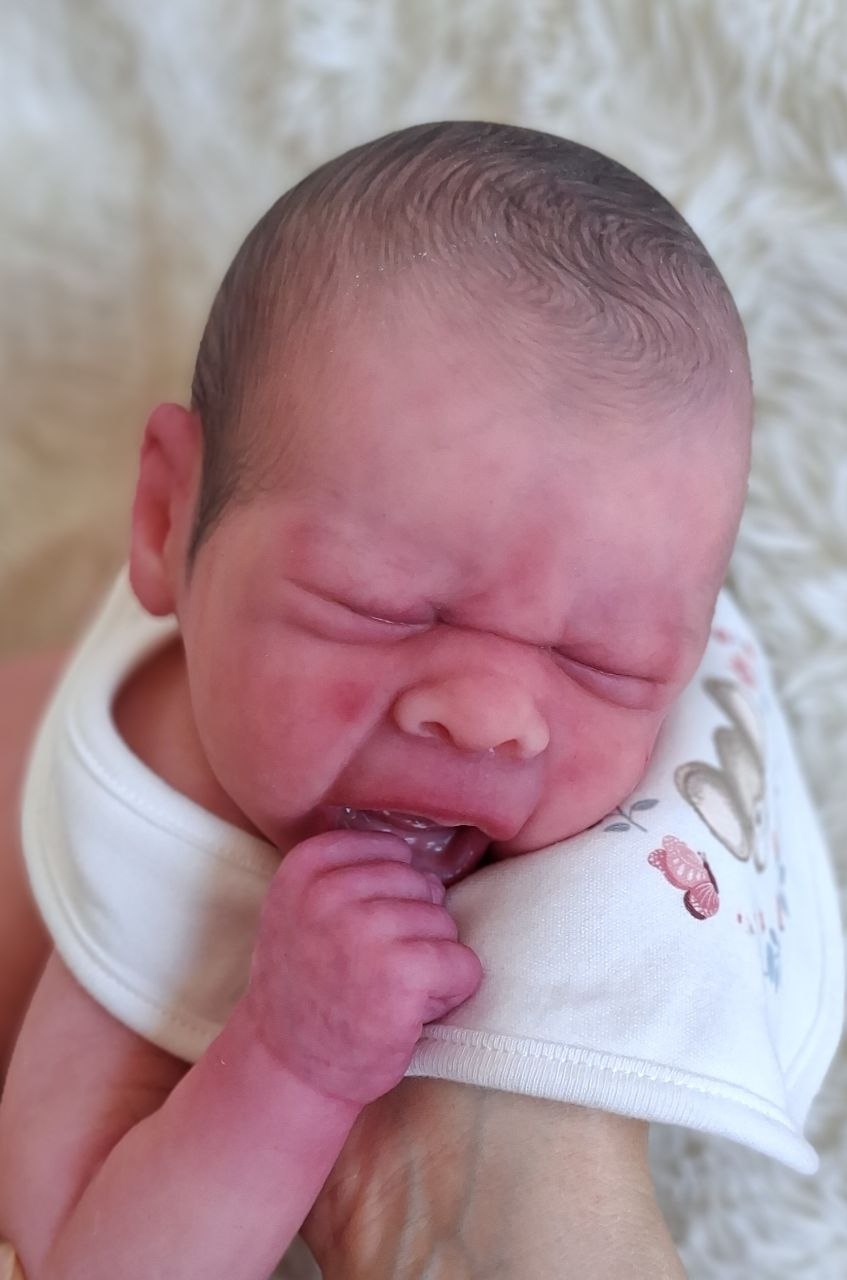 Silikon-Skulptur Vollkörper Baby "Eyda"