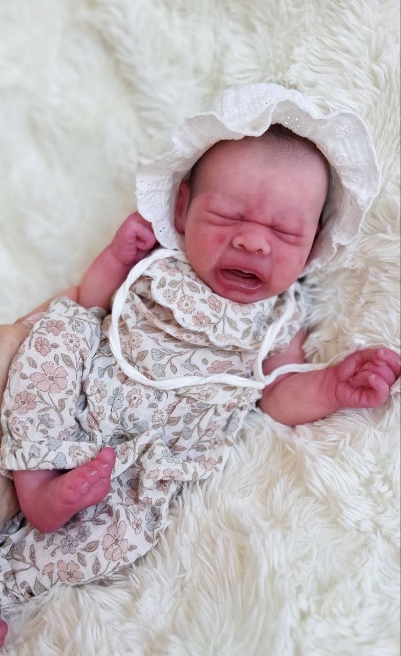 Silikon-Skulptur Vollkörper Baby "Eyda"