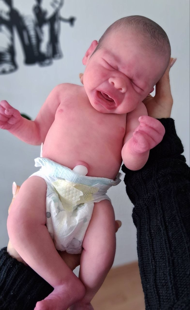 Silikon-Skulptur Vollkörper Baby "Eyda"