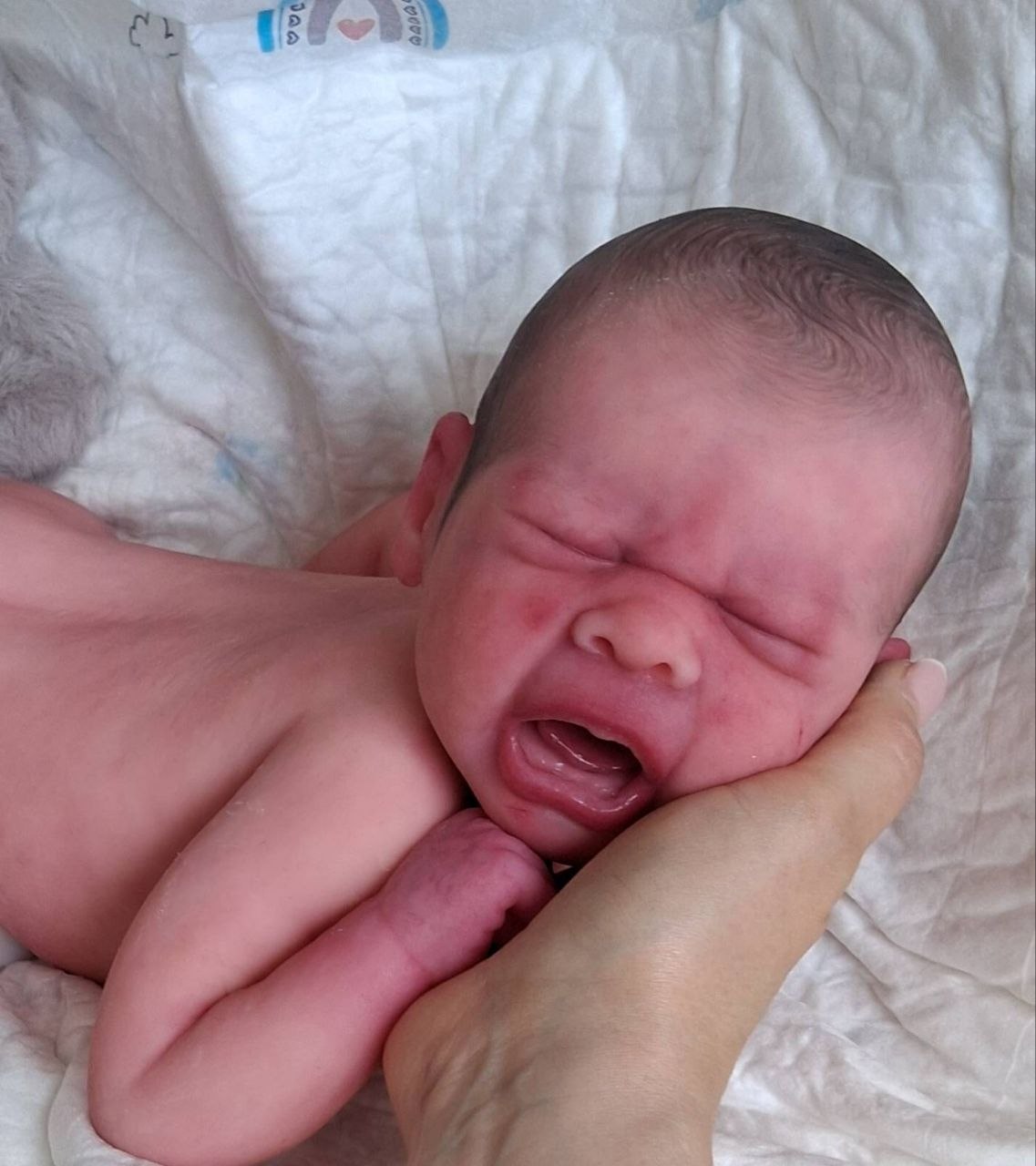Silikon-Skulptur Vollkörper Baby "Eyda"