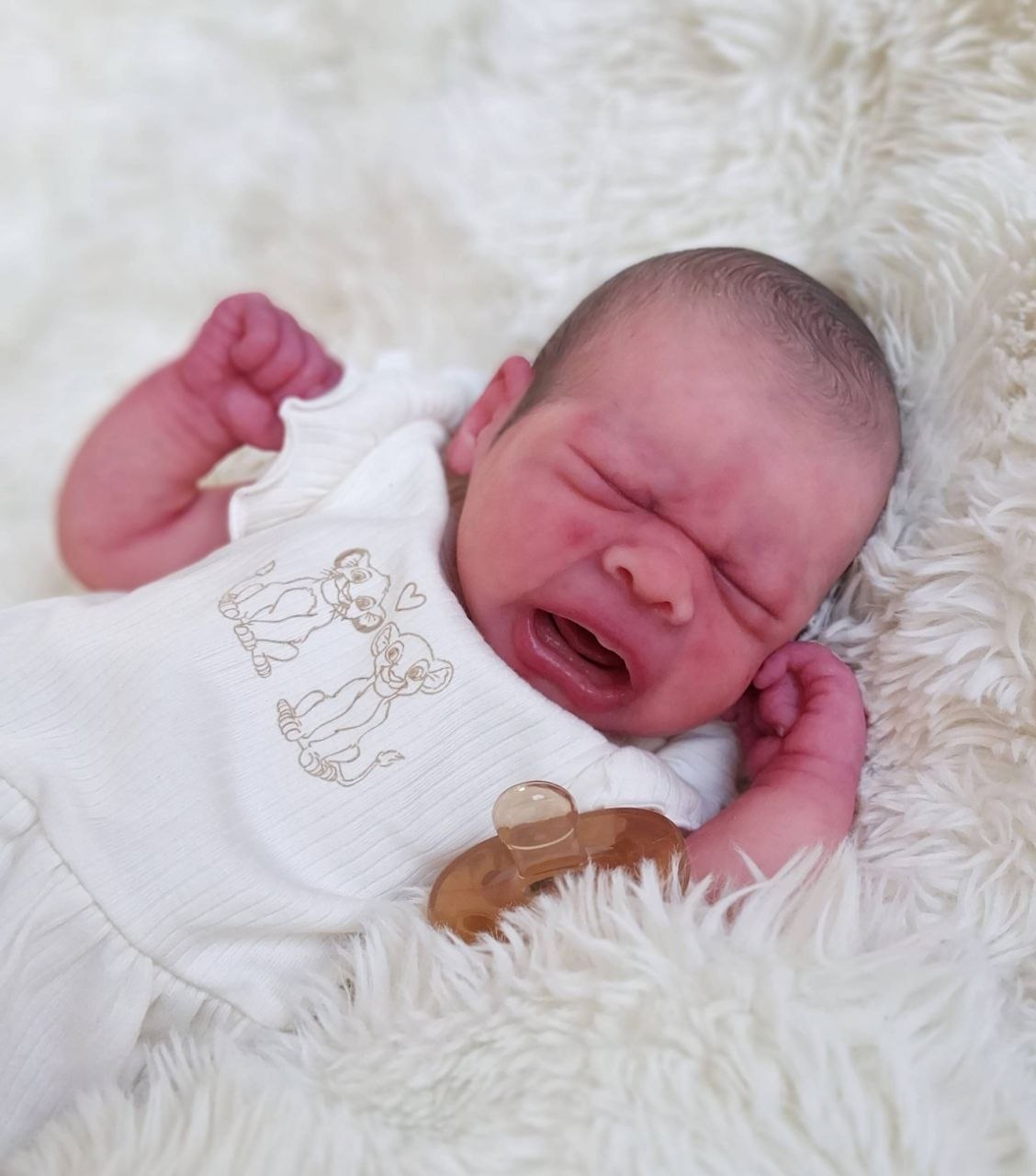Silikon-Skulptur Vollkörper Baby "Eyda"