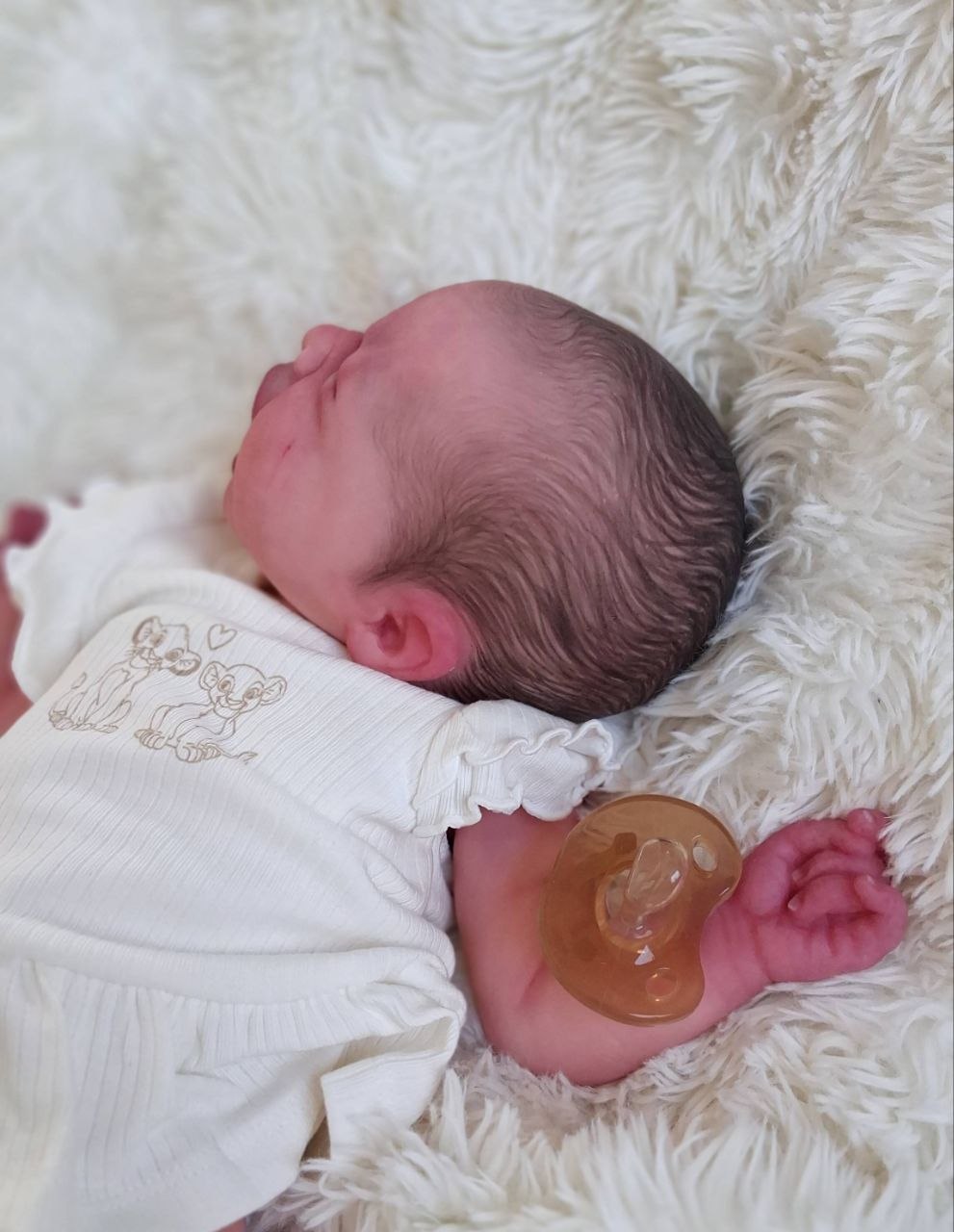 Silikon-Skulptur Vollkörper Baby "Eyda"