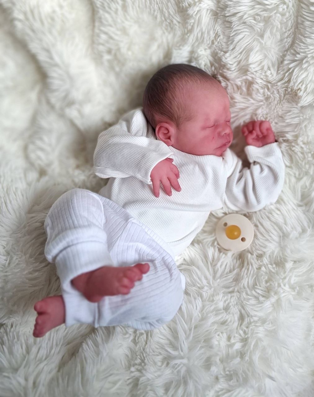 Silikon-Skulptur Cuddle Baby "Toni"