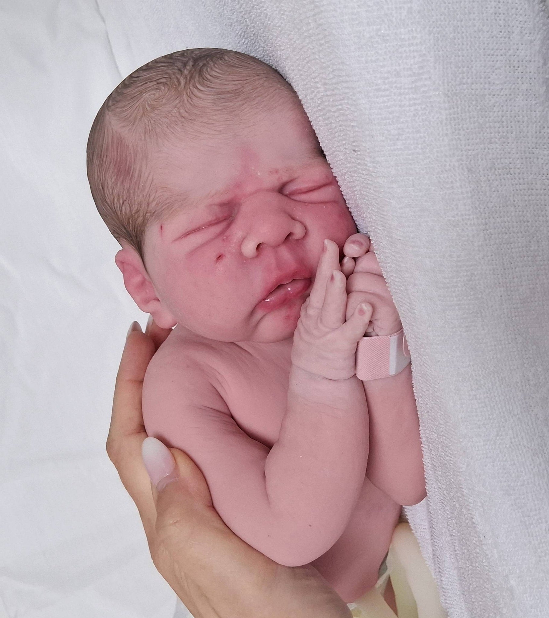 Silikon-Skulptur Vollkörper Baby "Alea"